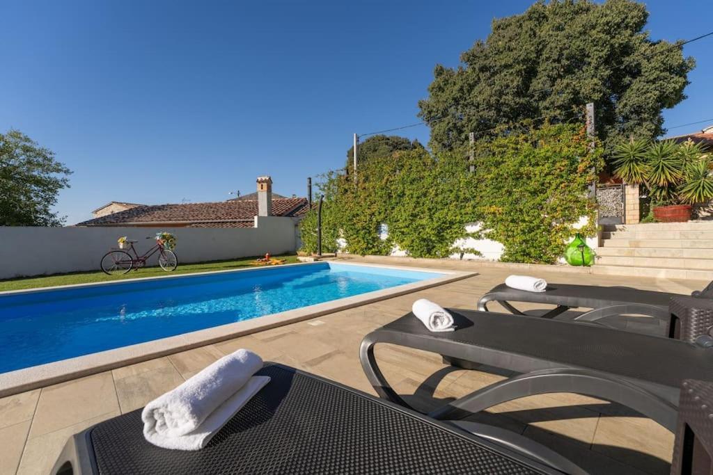 Villa Corinna Kukci Luaran gambar