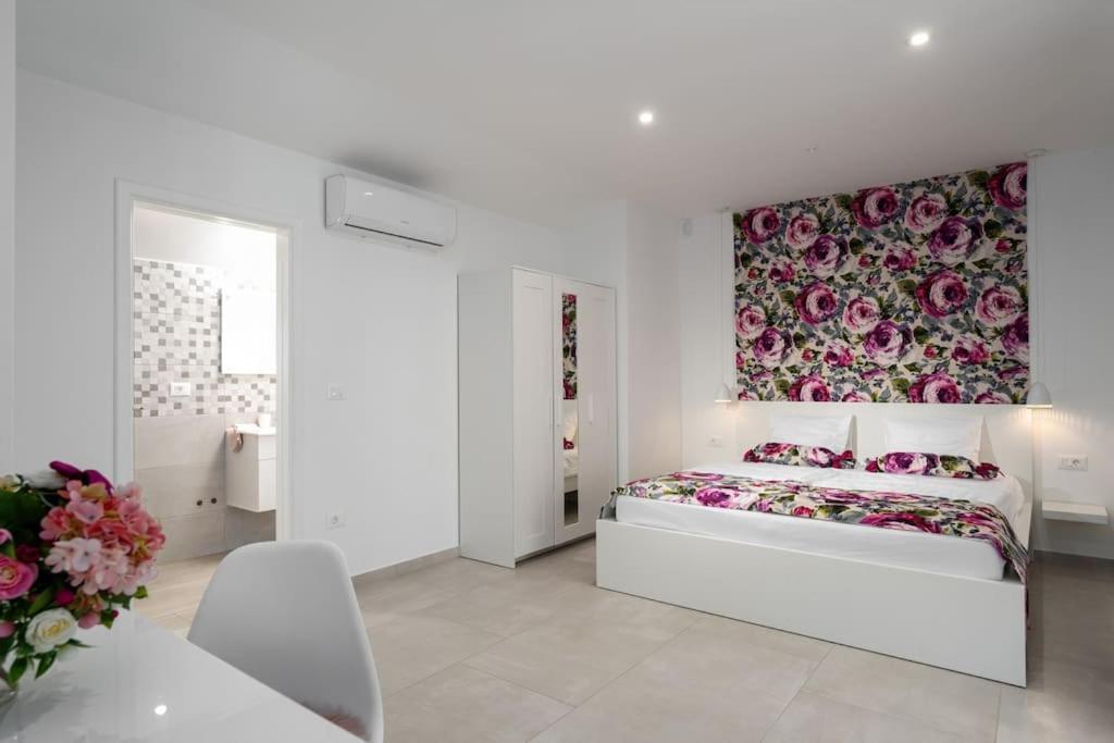 Villa Corinna Kukci Luaran gambar