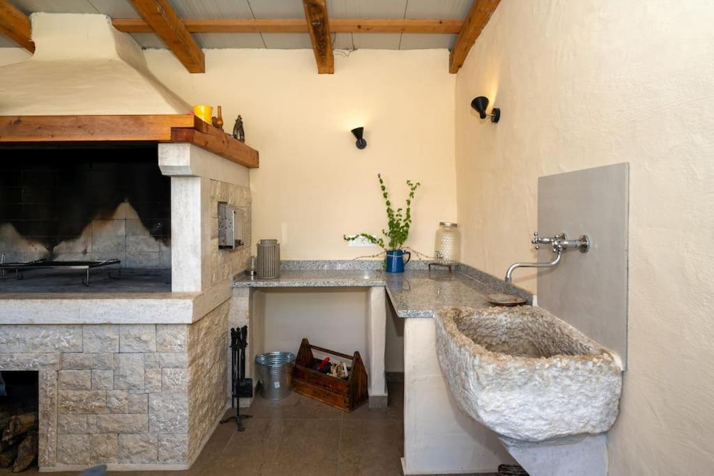 Villa Corinna Kukci Luaran gambar