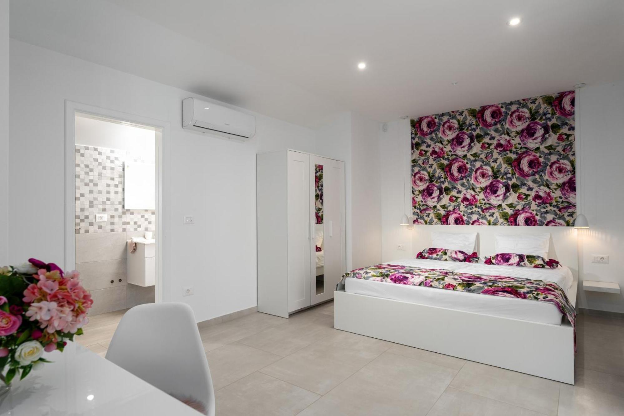 Villa Corinna Kukci Luaran gambar